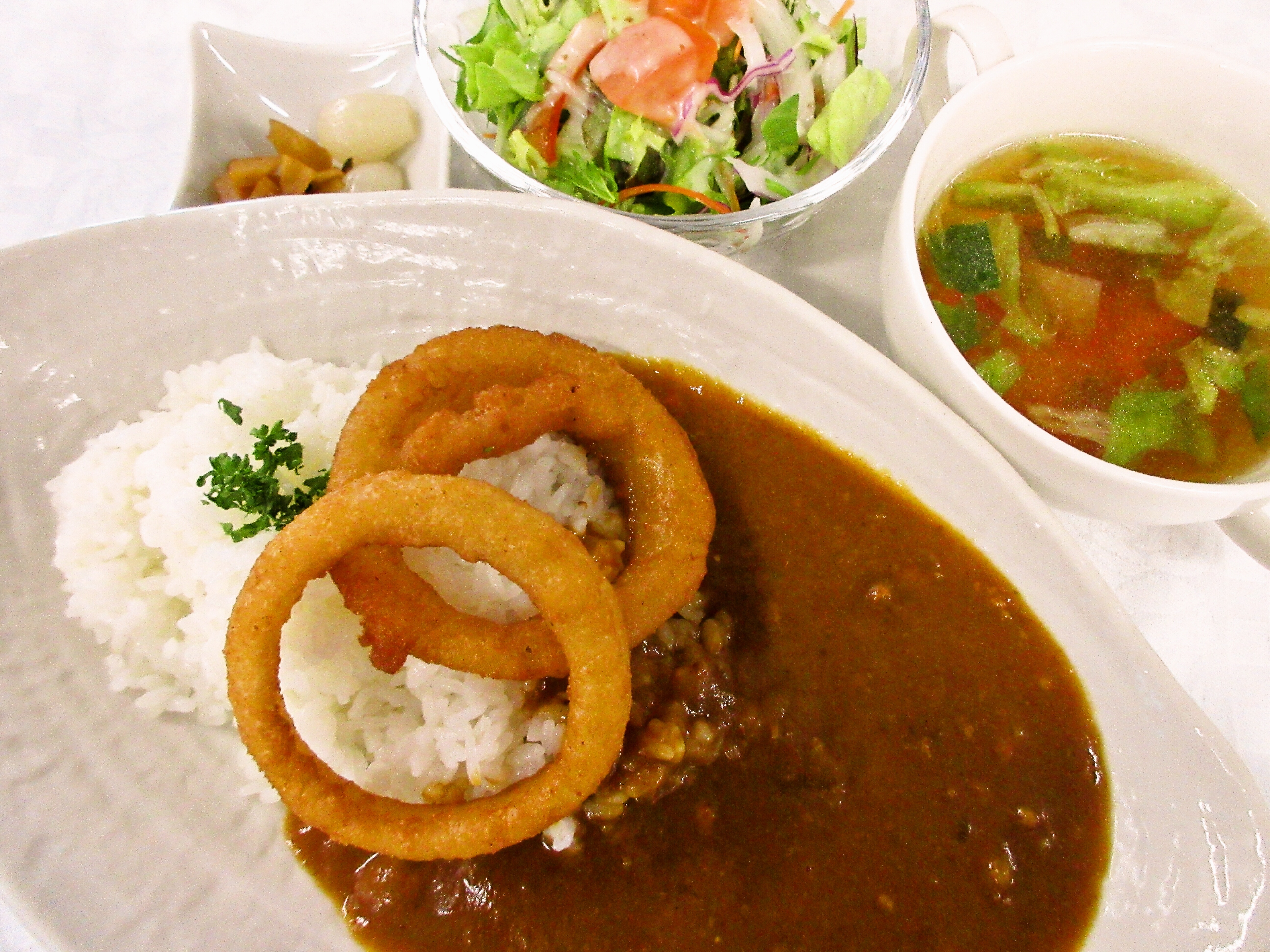 ホテルカレー《ブイヨンスープ》