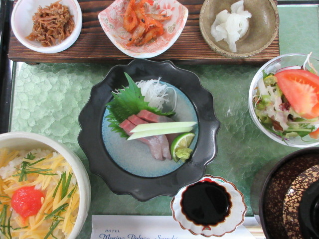 NEW★本日入荷鮮魚のお造りと博多明太子丼