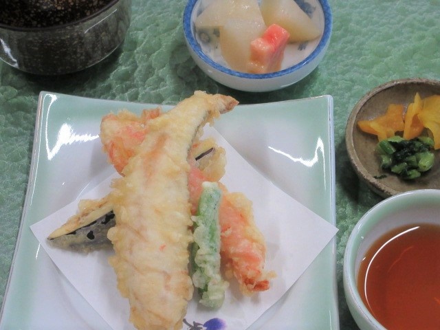 市場直送地魚の天ぷら定食