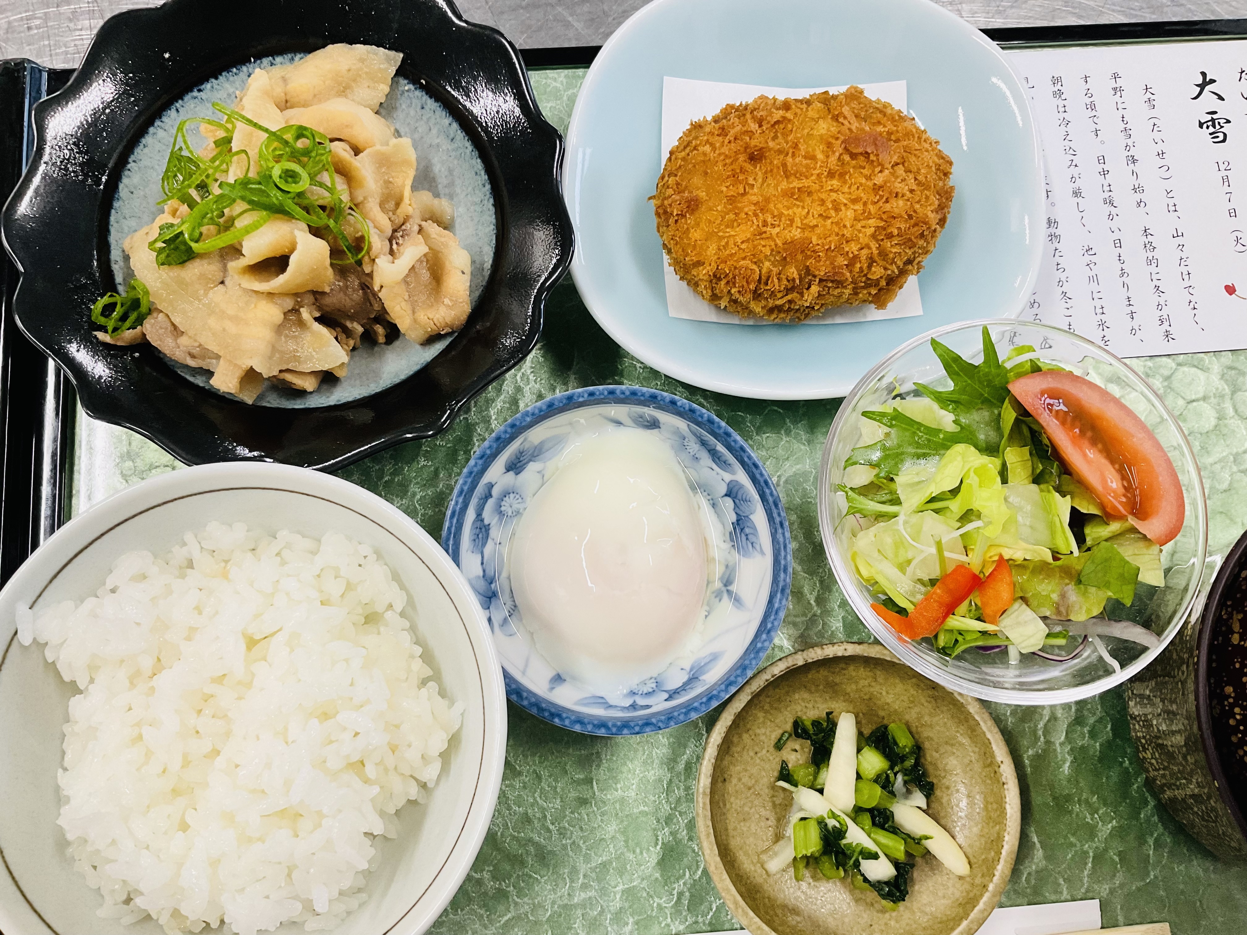 NEW☆オリーブ豚すき煮　温度玉子添え