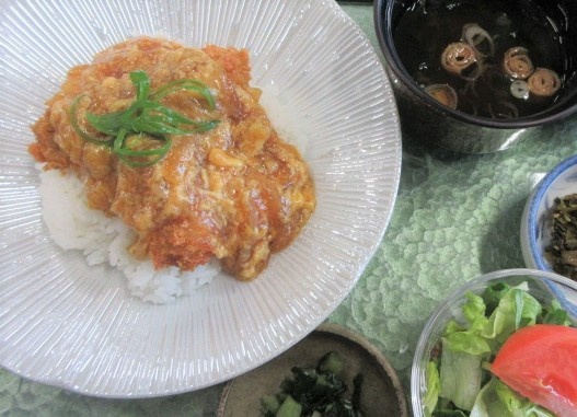 NEW☆牡蠣フライ　オリーブ玉子丼