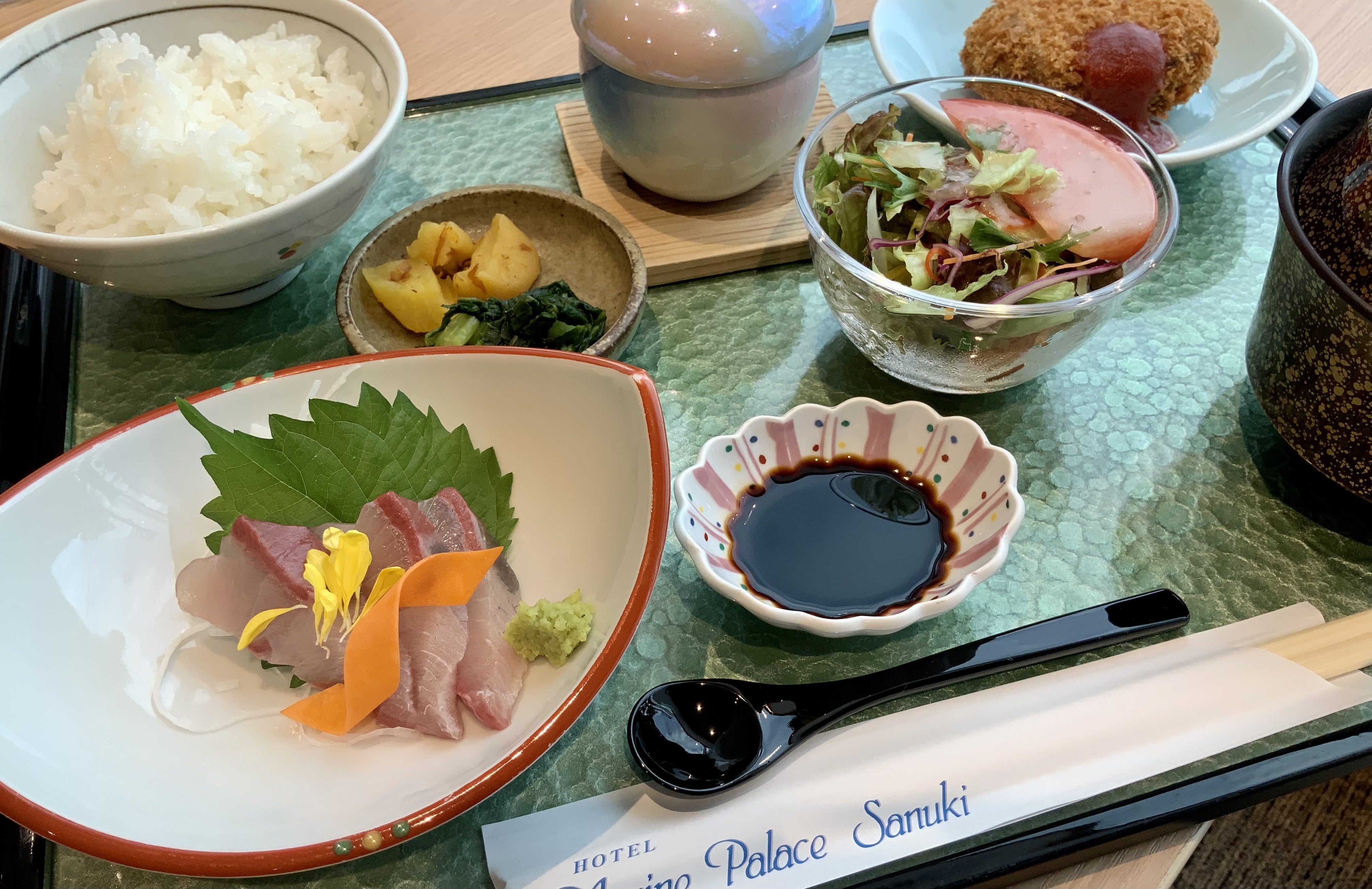 オリーブはまち刺身定食　オリーブ玉子茶碗蒸し付き