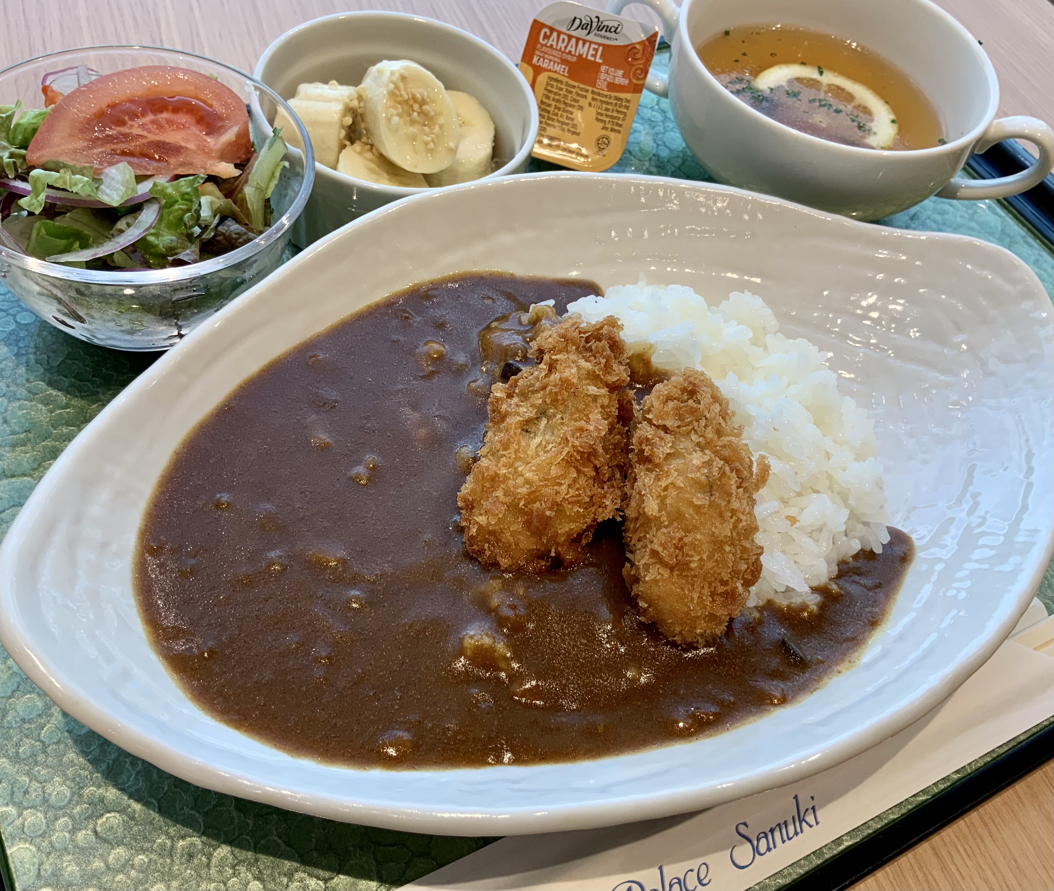 NEW  広島産牡蠣フライカレー