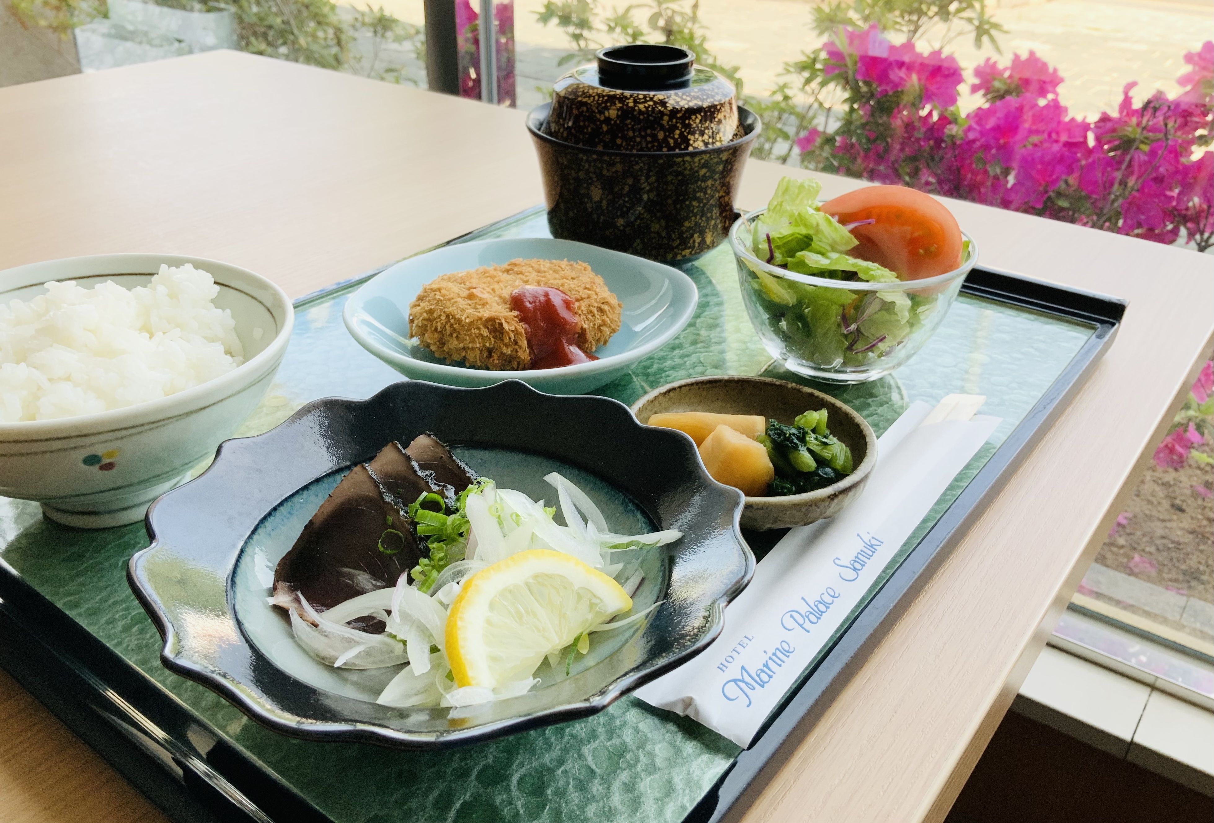 土佐宿毛の鰹タタキ定食