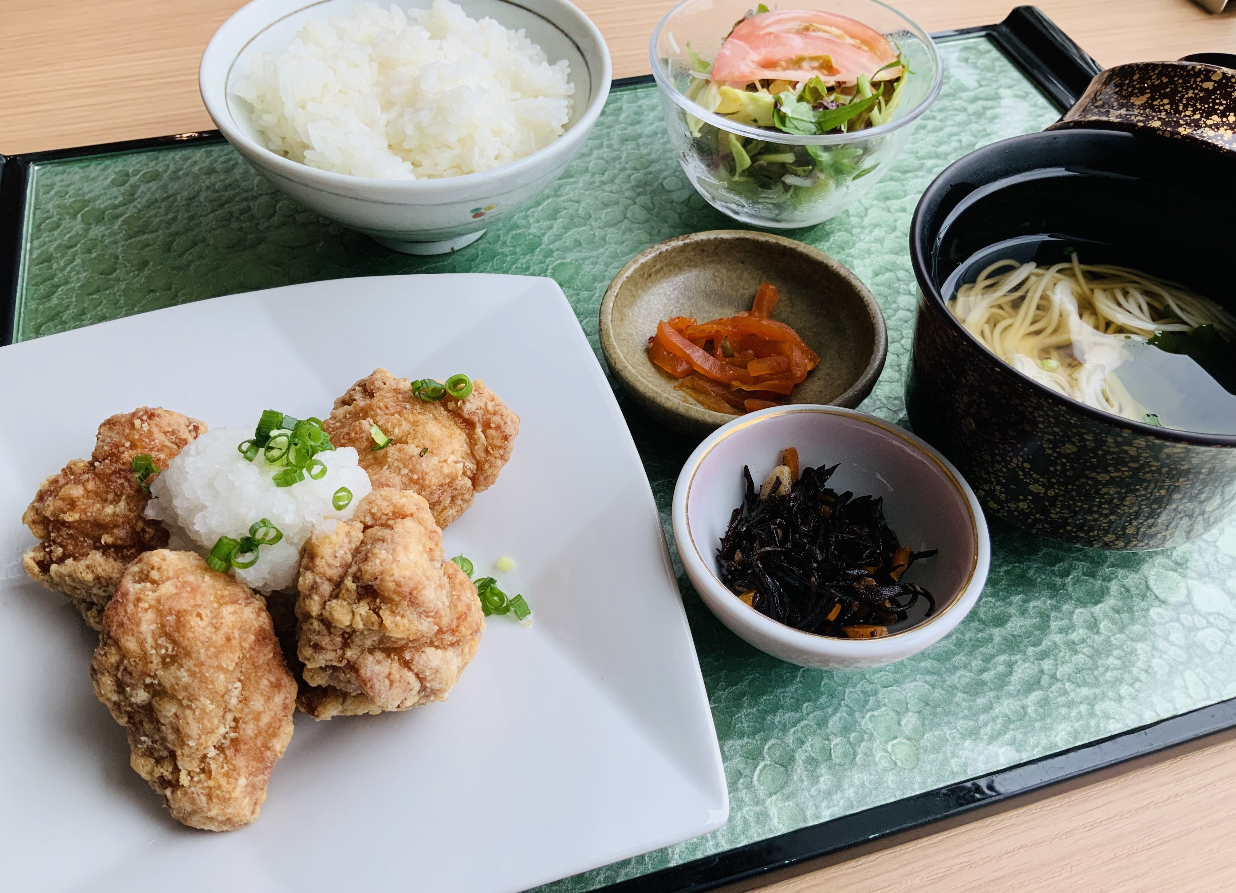 若鶏竜田揚 みぞれ掛け　島の光そうめん汁