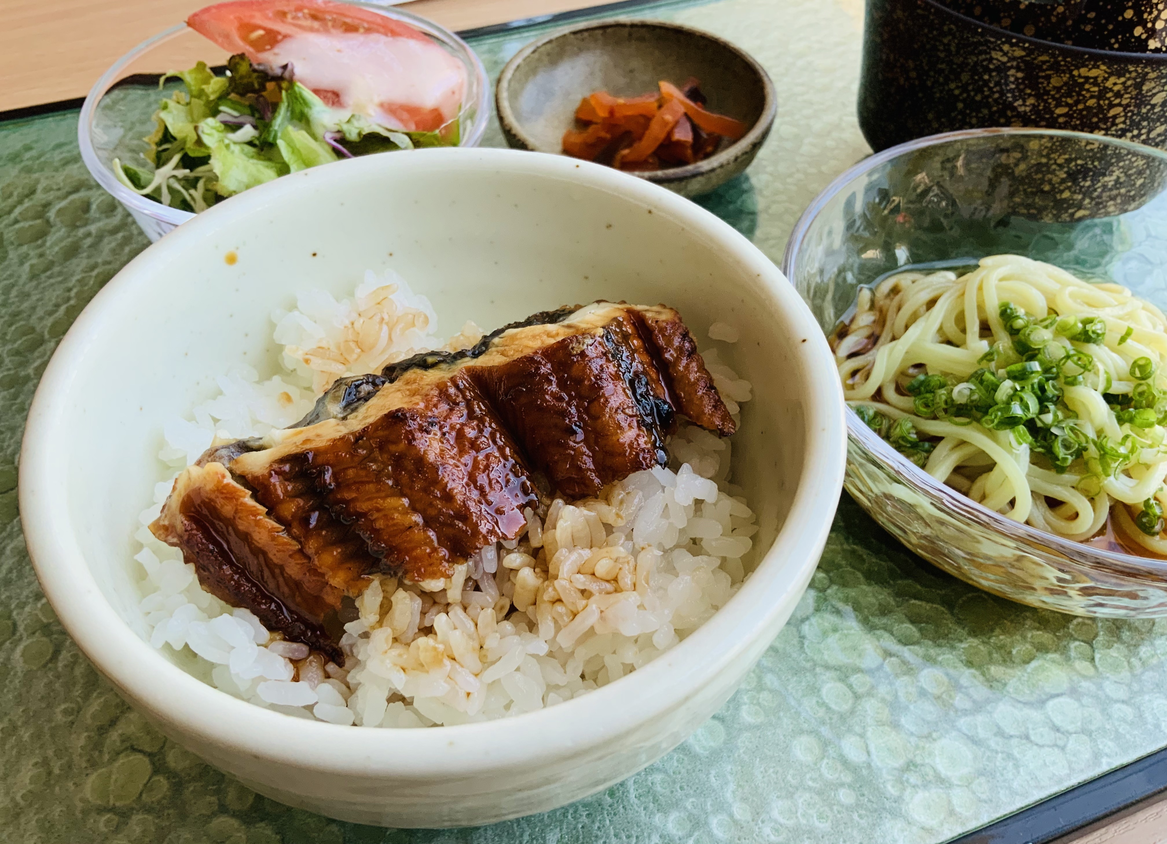 ミニ鰻丼高瀬茶蕎麦