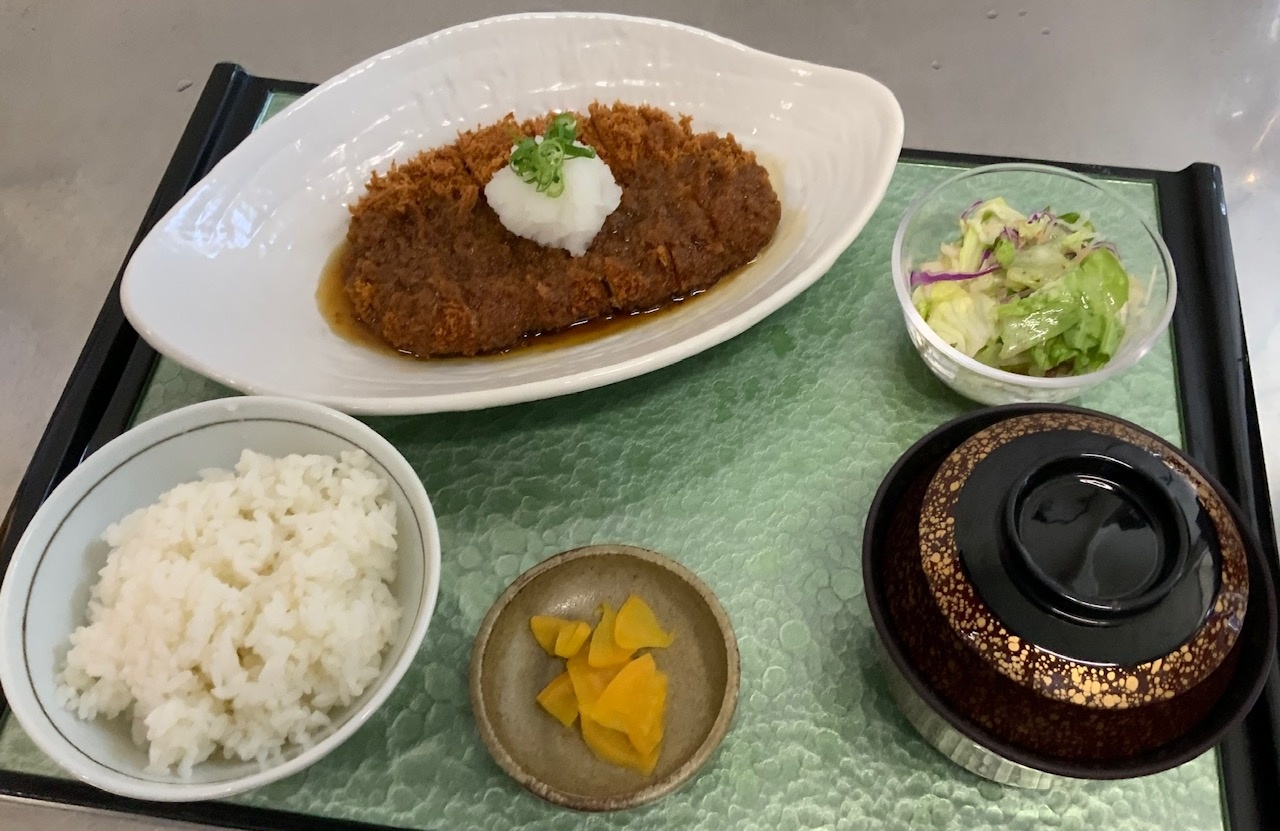 特製豚ロースカツ煮おろし定食