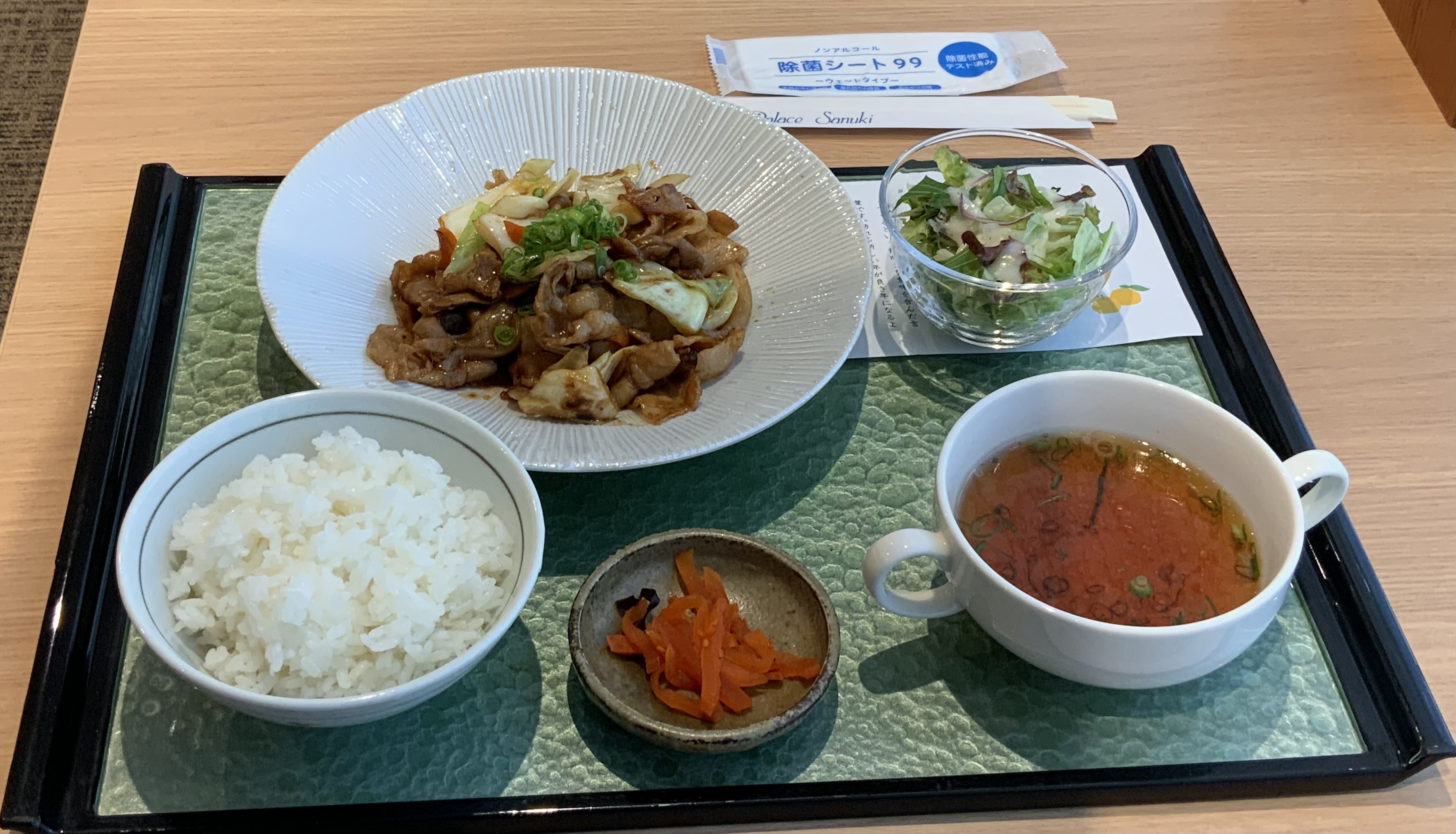 オリーブ豚バラ肉と野菜の中華味噌炒め