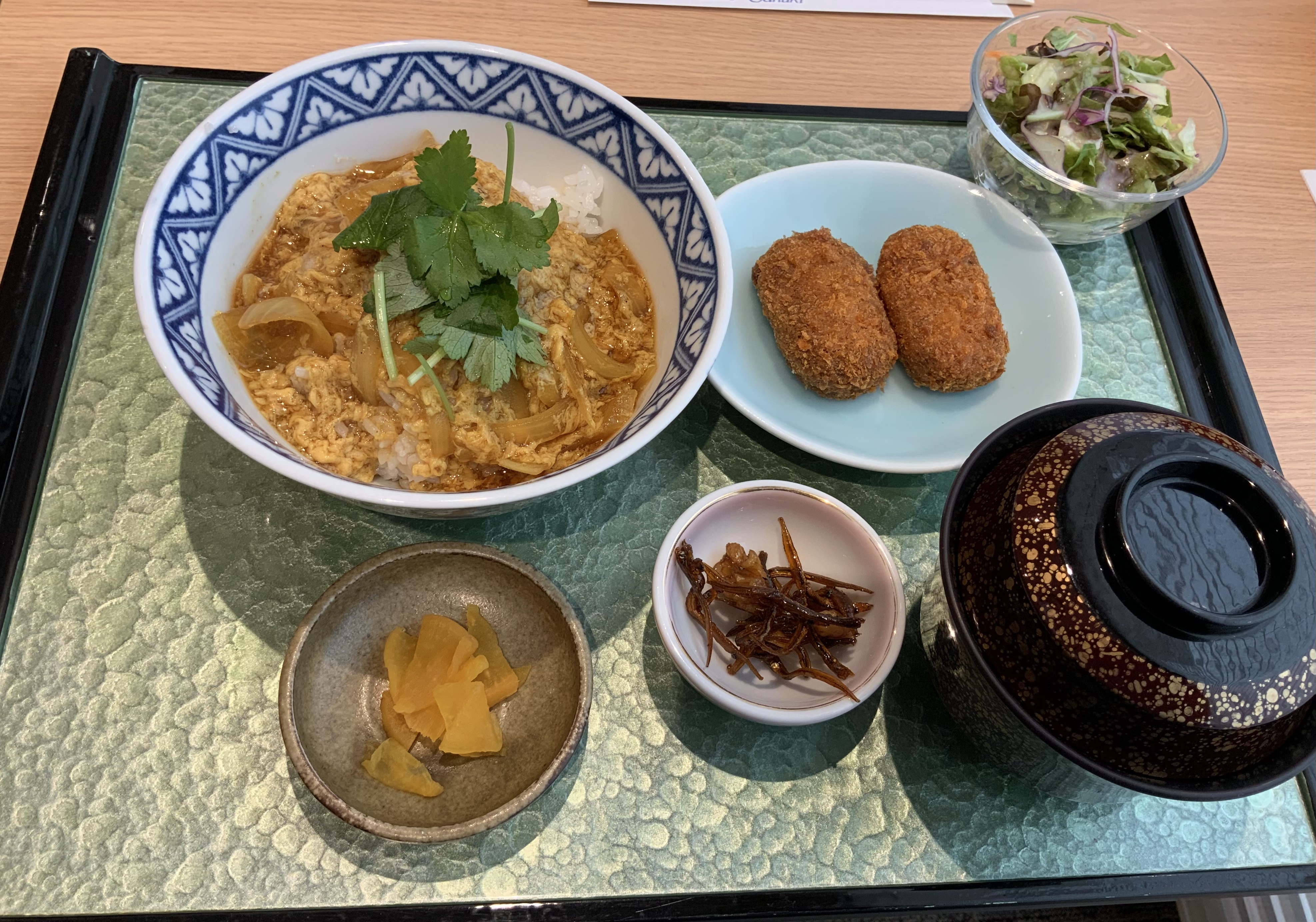 カレー玉子丼