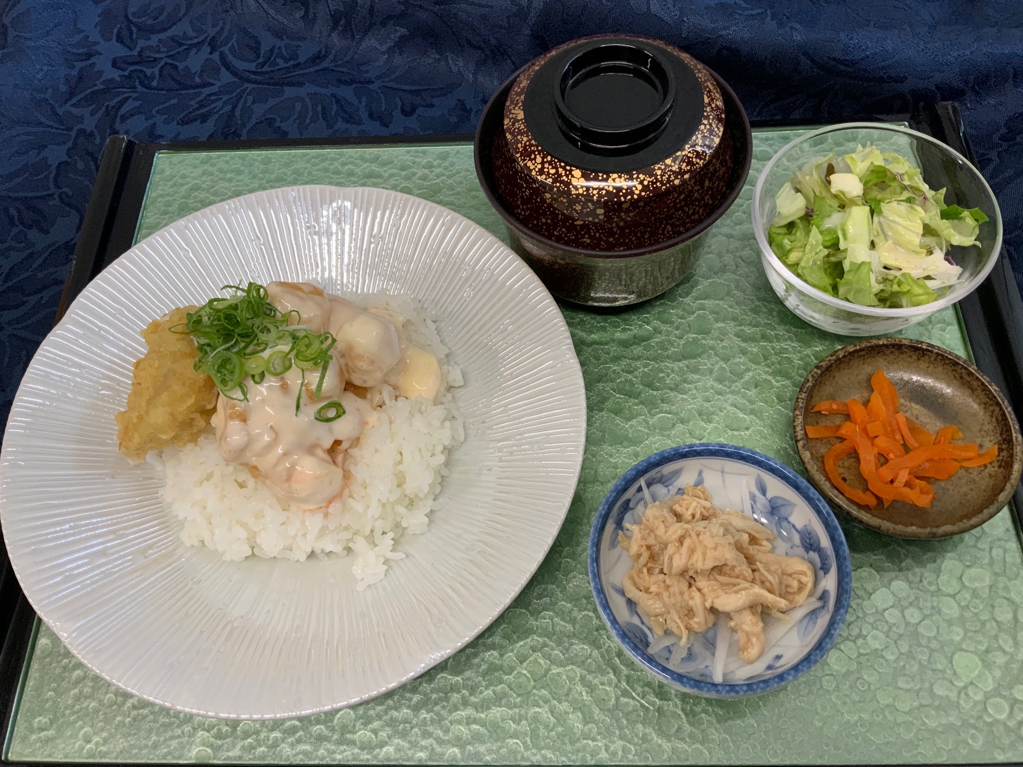 ★NEW★海老マヨ丼　棒棒鶏