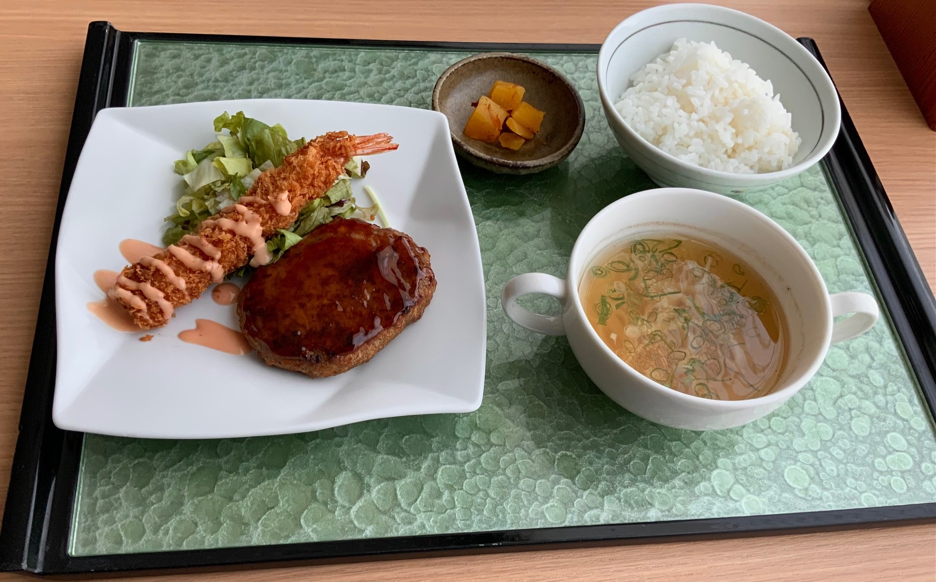 小豆島手延べふしめんスープ＆照り焼きハンバーグ＆海老フライ