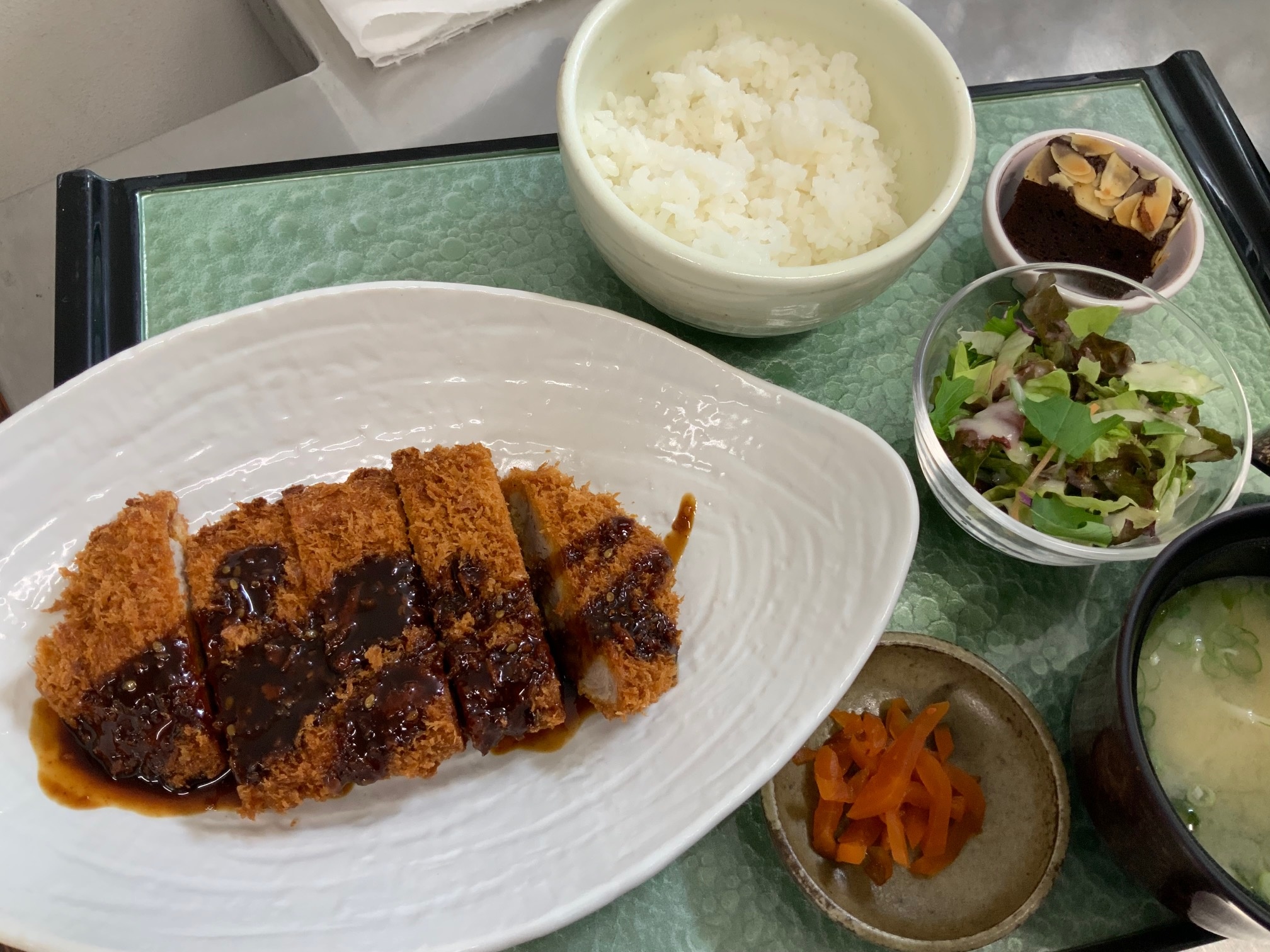 NEW　豚ロースカツ　上野商店もろみ添え