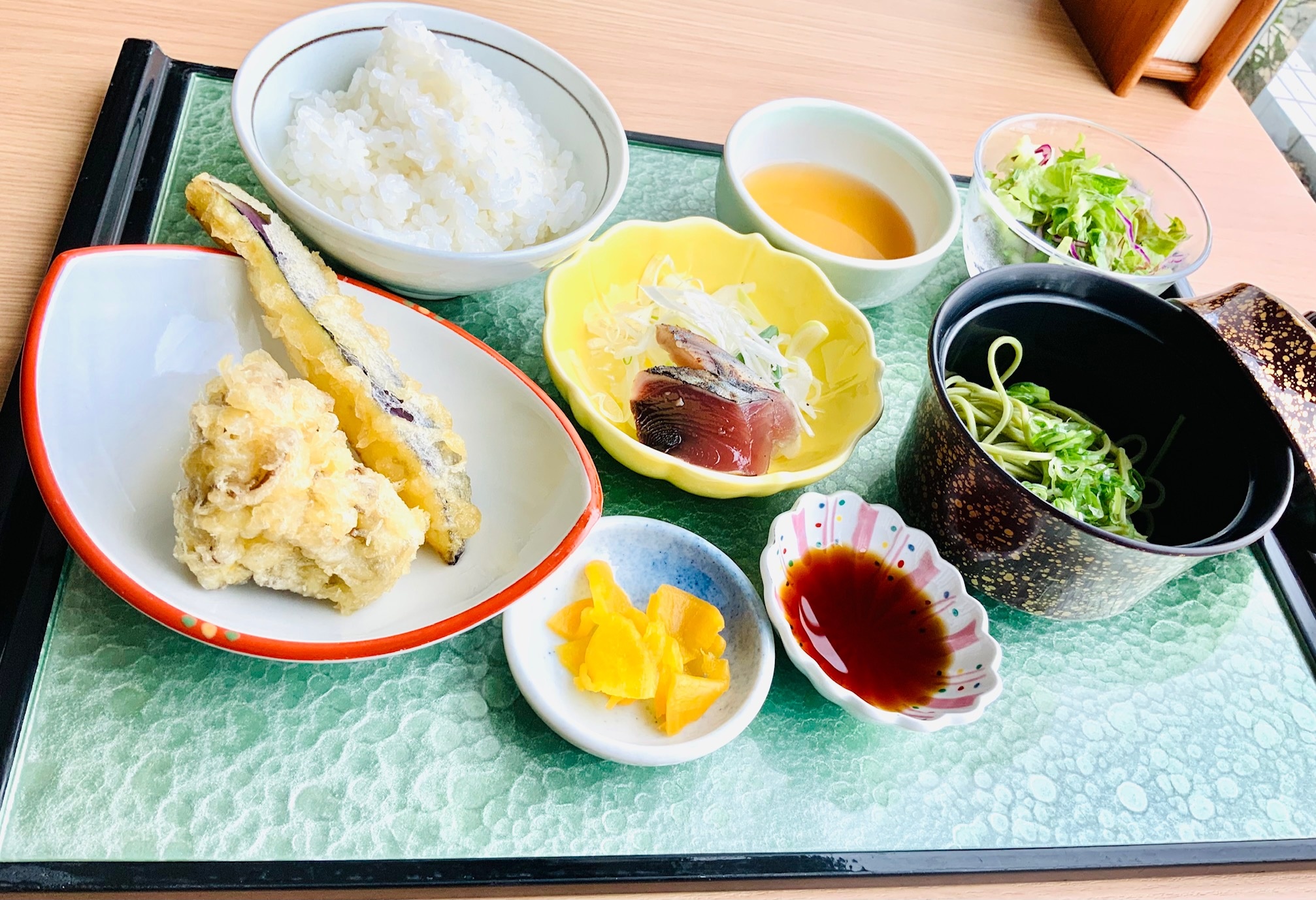 ★NEW★　秋茸と茄子の天婦羅　鰹タタキ　宇治茶蕎麦