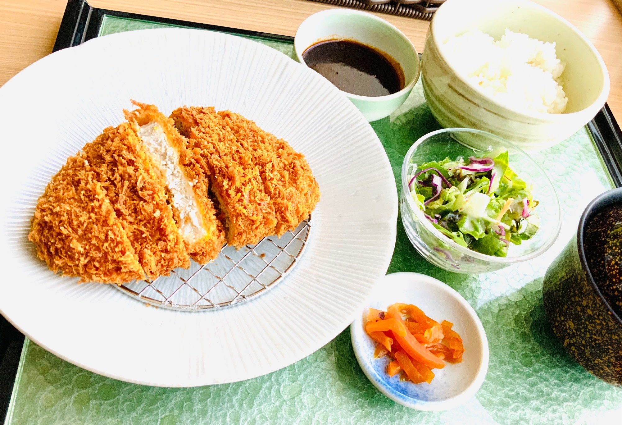 豚ロース味噌カツ定食