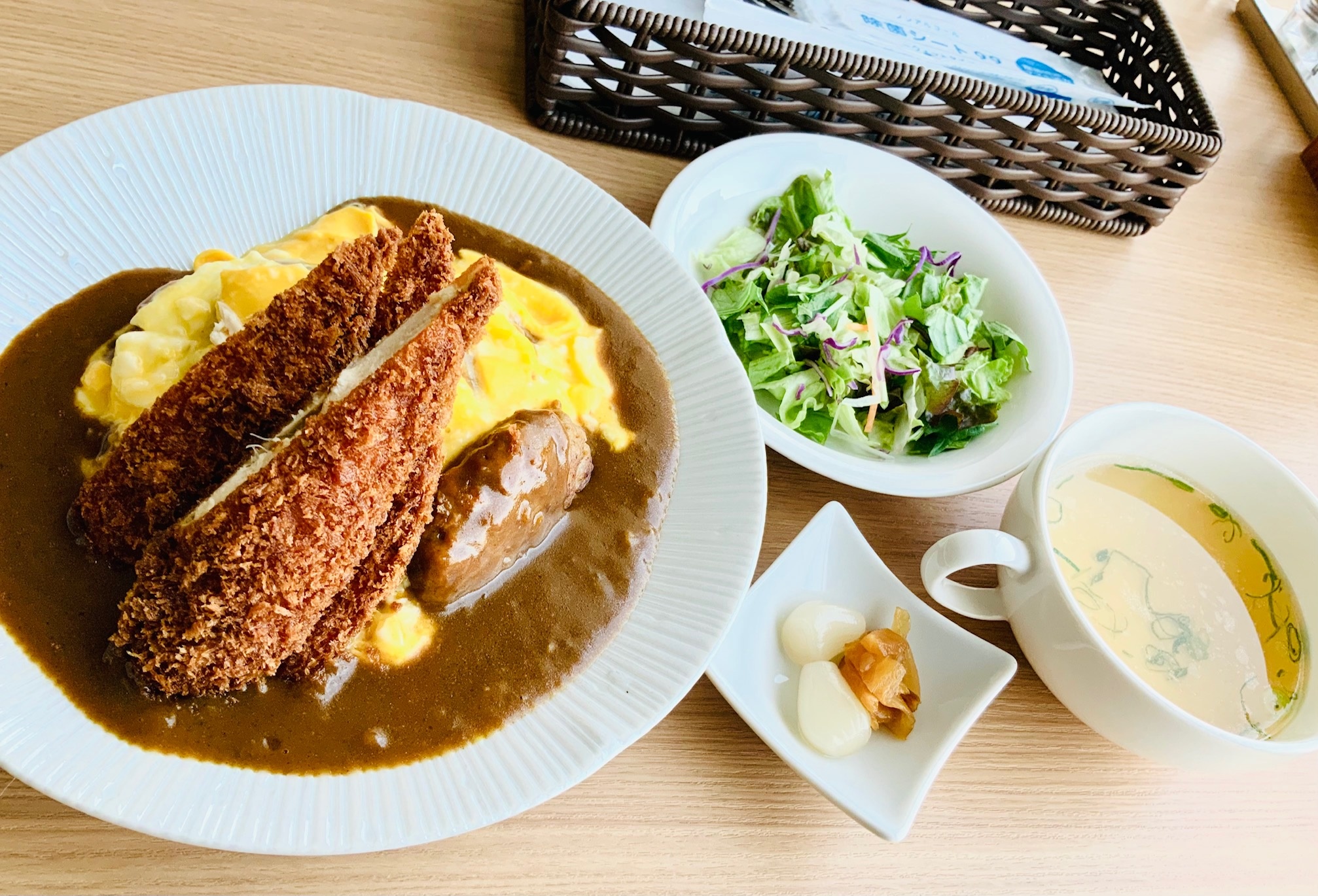 NEW　オムカレー＆香川産ささ身カツ