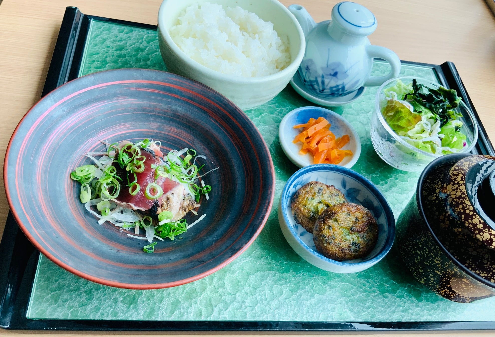 NEW 菜の花薩摩揚　庵治産しらす＆若布サラダ　鰹タタキ