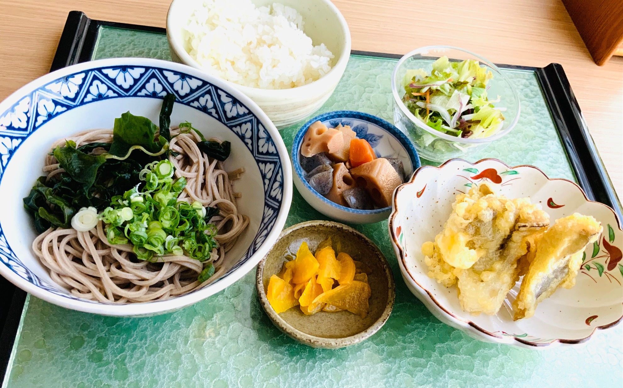 秋茸の天婦羅　温蕎麦