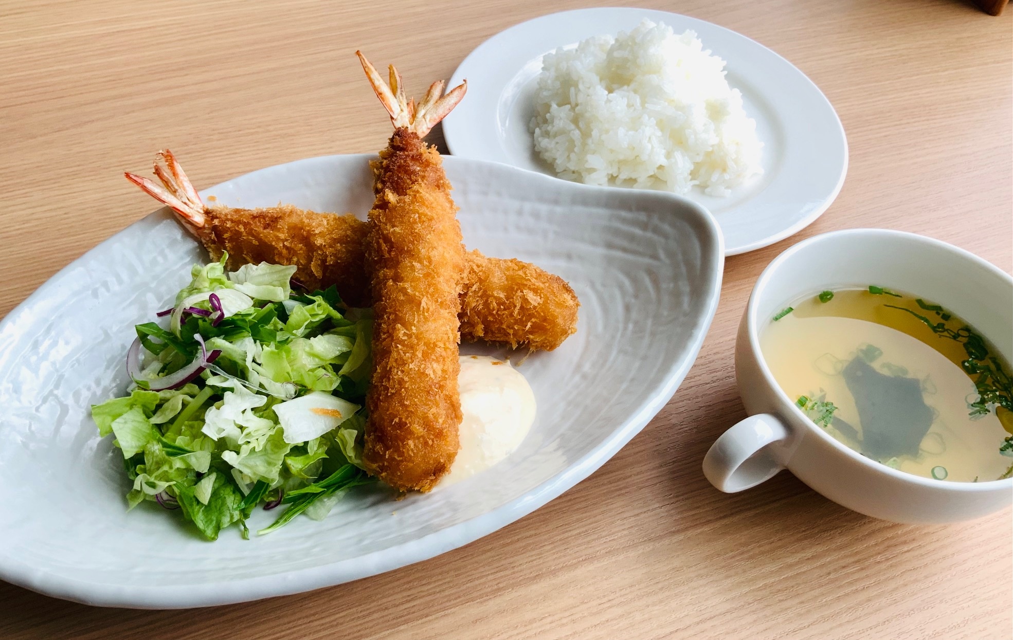 ジャンボ海老フライ　タルタルソース