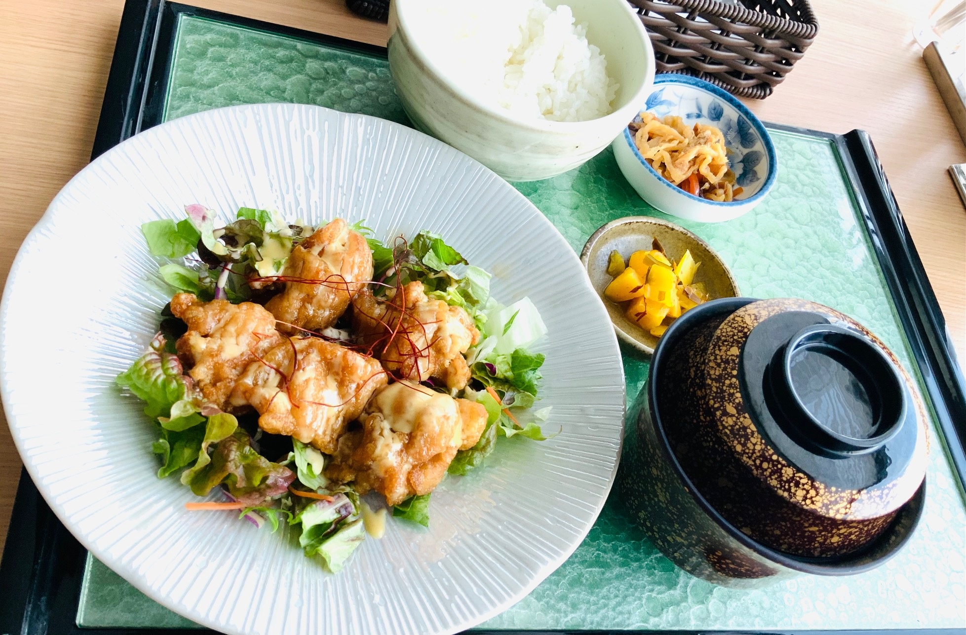 鶏南蛮　胡麻マヨネーズソース