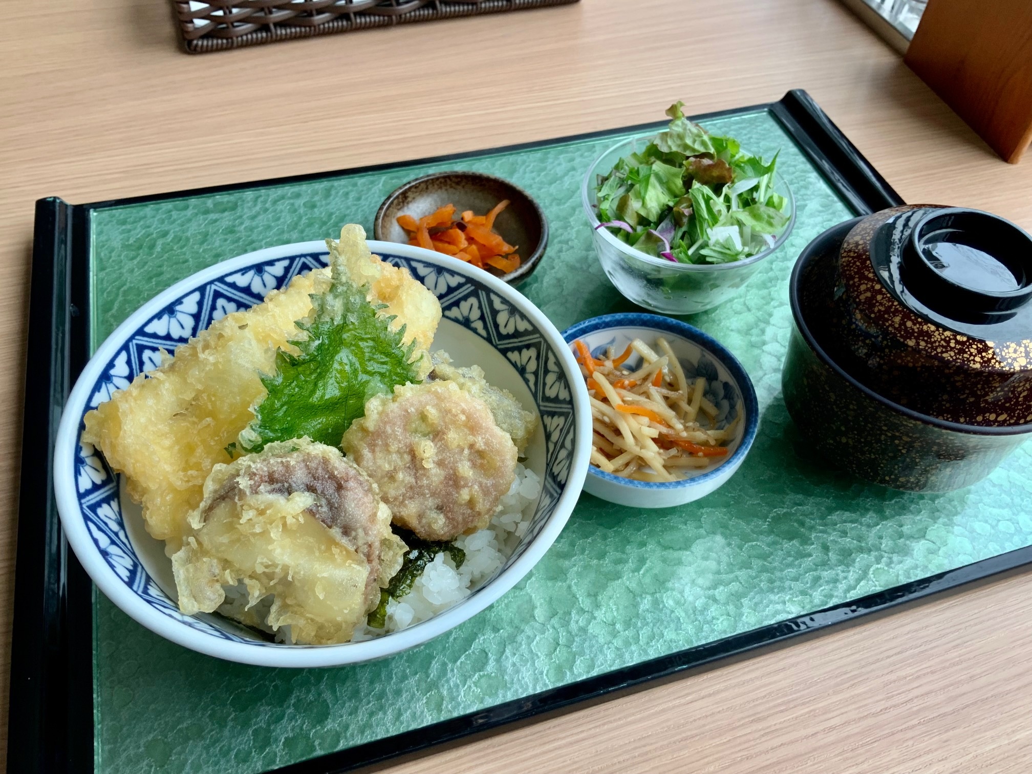 アナゴ天丼