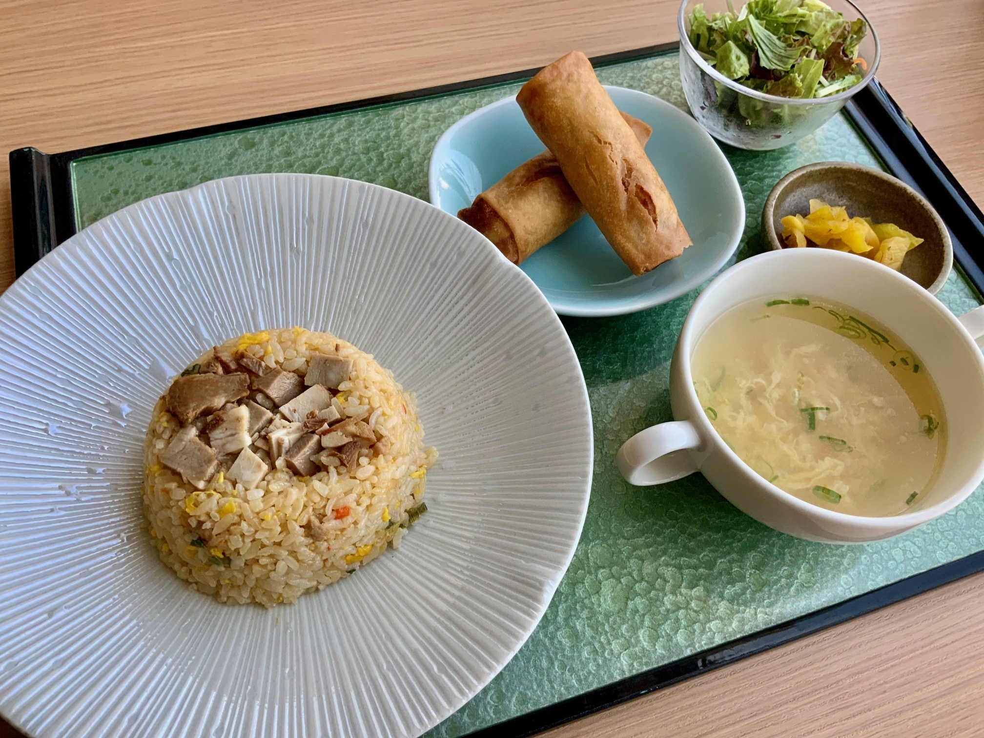 チャーハン　春巻き　卵スープ