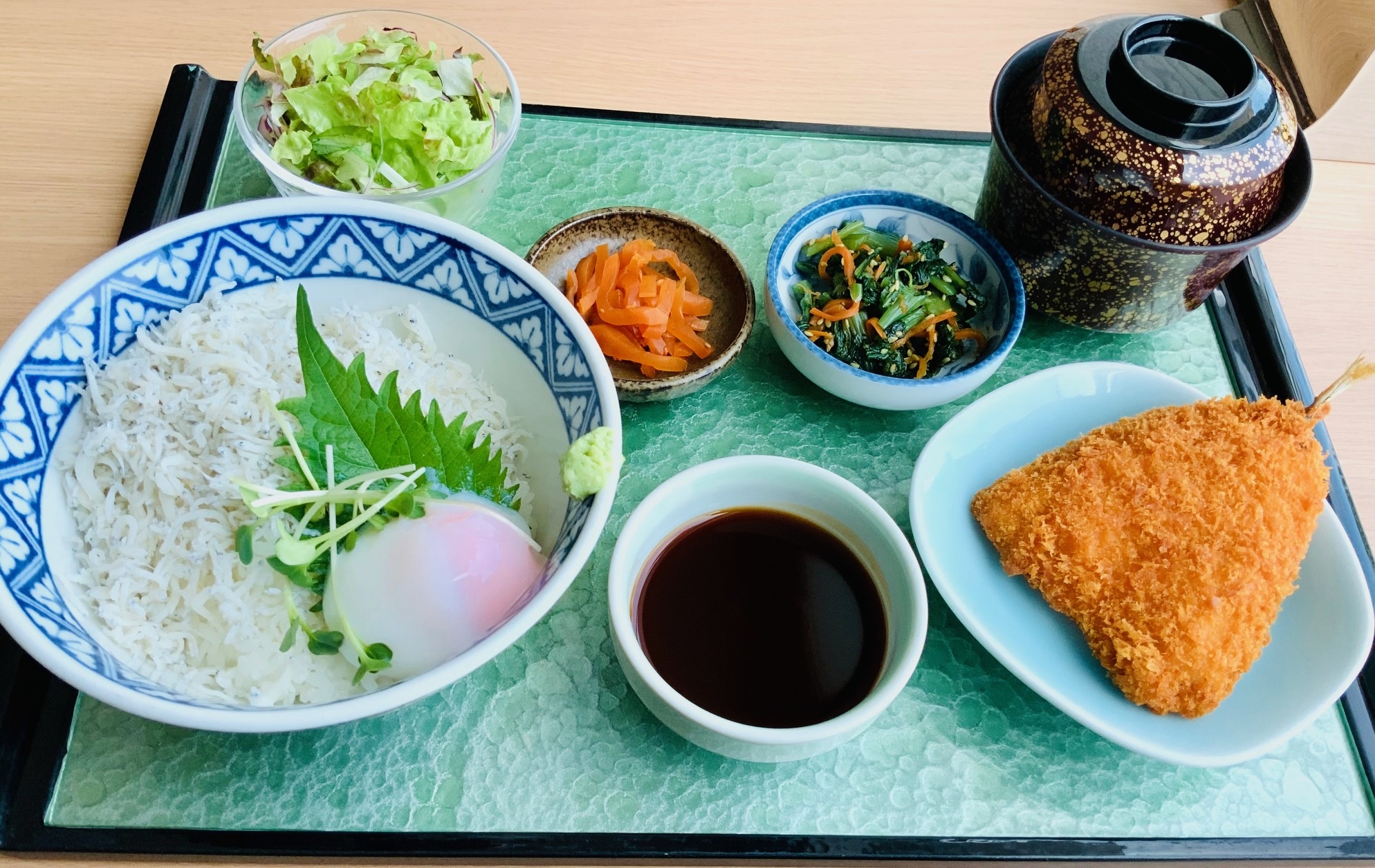 NEW！釜揚げしらす丼と鰺フライ